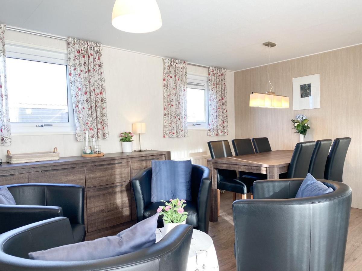 Kindvriendelijk Chalet Voor 6 Personen Se05 Serooskerke  Exterior foto