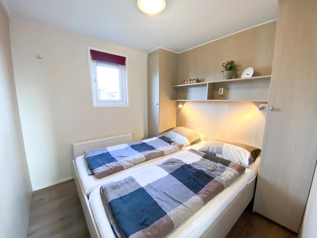 Kindvriendelijk Chalet Voor 6 Personen Se05 Serooskerke  Exterior foto